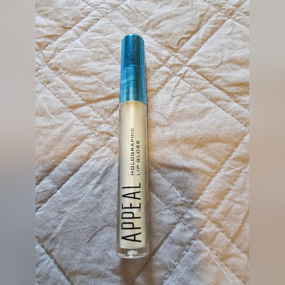 Appeal Holographic Lipgloss in Posh